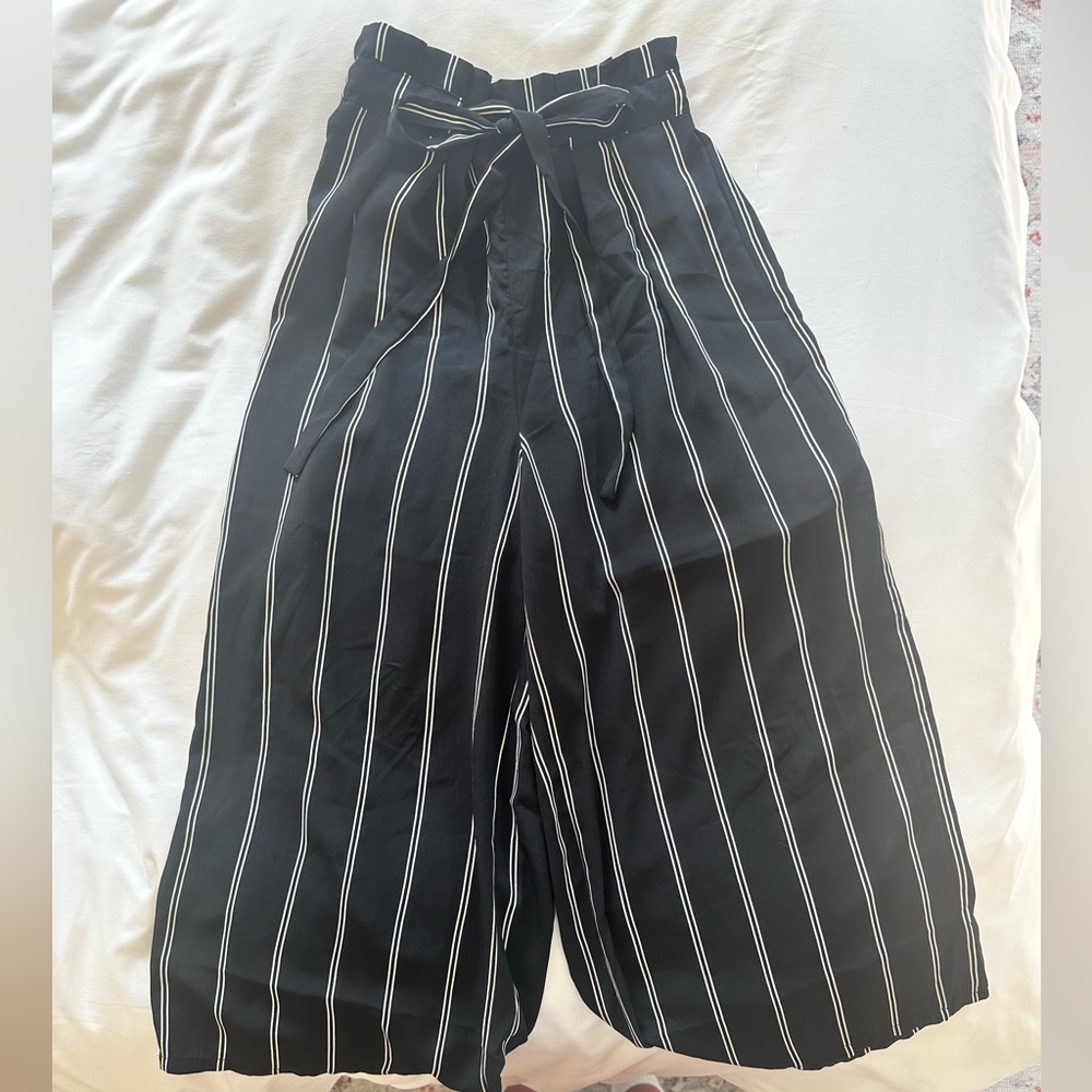 Cropped flowy black and white striped pants